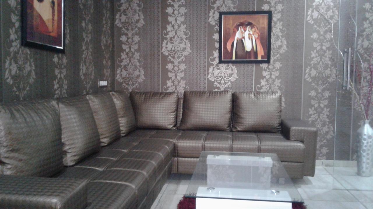 Hotel The Grand Parshwanath Sankeshvar Екстер'єр фото