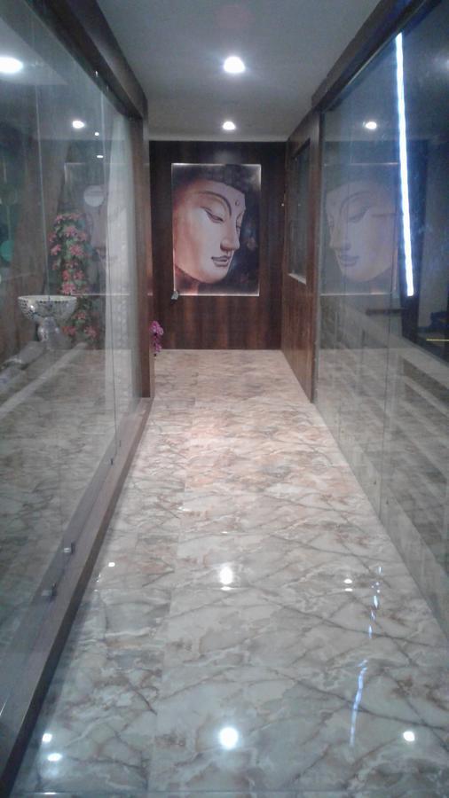 Hotel The Grand Parshwanath Sankeshvar Екстер'єр фото